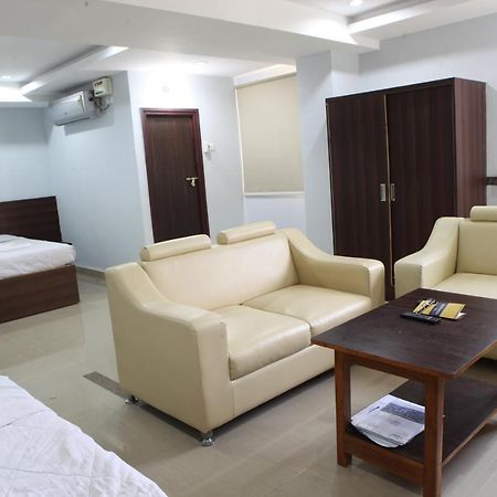 Nova Pride Hotel Hyderabad Exterior photo