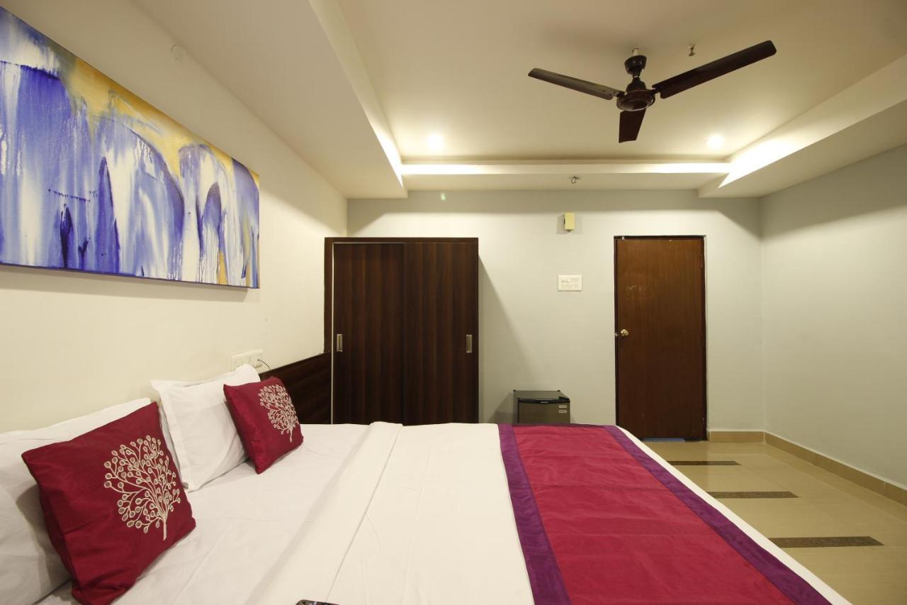 Nova Pride Hotel Hyderabad Exterior photo