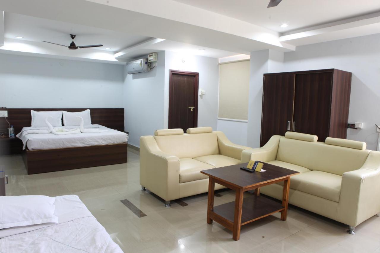 Nova Pride Hotel Hyderabad Exterior photo