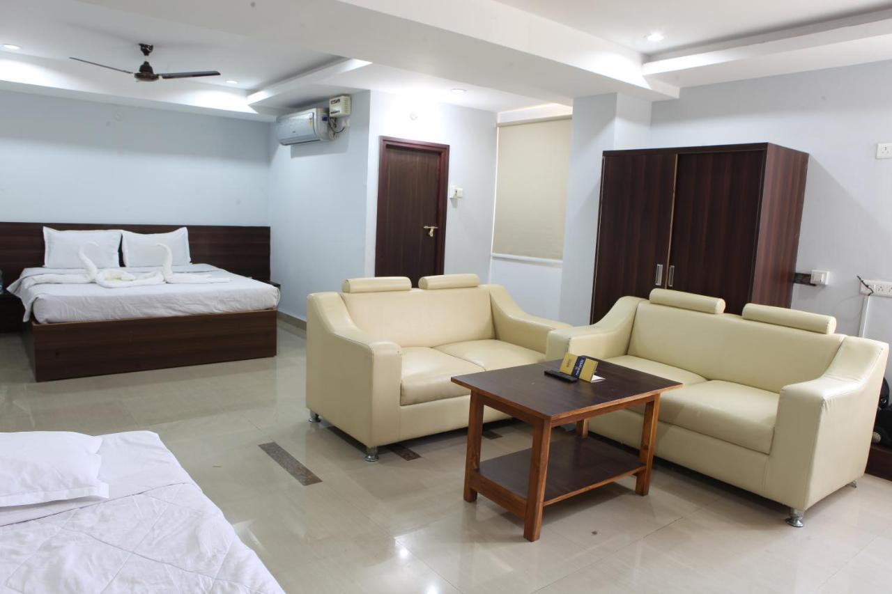 Nova Pride Hotel Hyderabad Exterior photo
