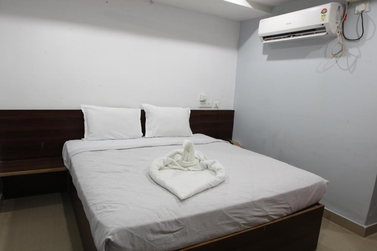 Nova Pride Hotel Hyderabad Exterior photo